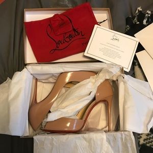 Never been worn Christian Louboutins sz 39